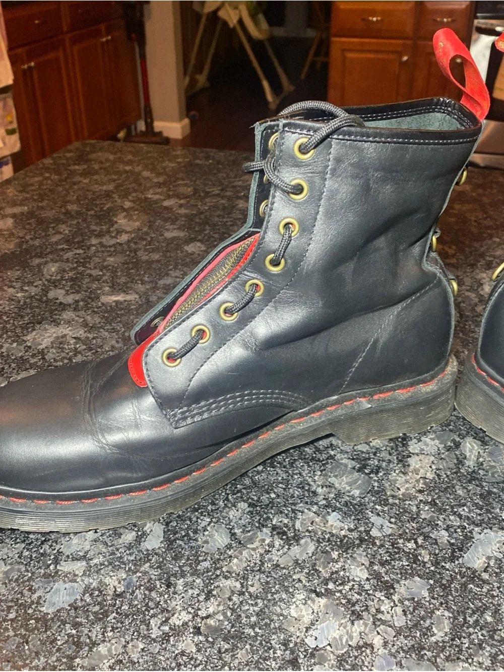 Dr. Martens sturdy black
